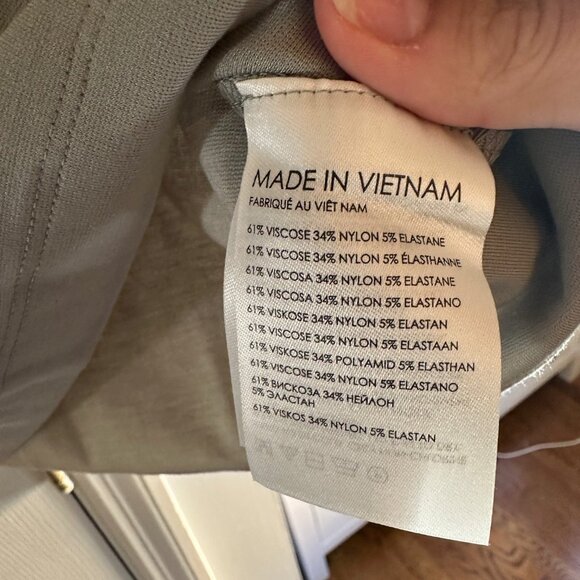 Club Monaco Perfect Tank (NWT) Size Medium - Picture 3 of 4